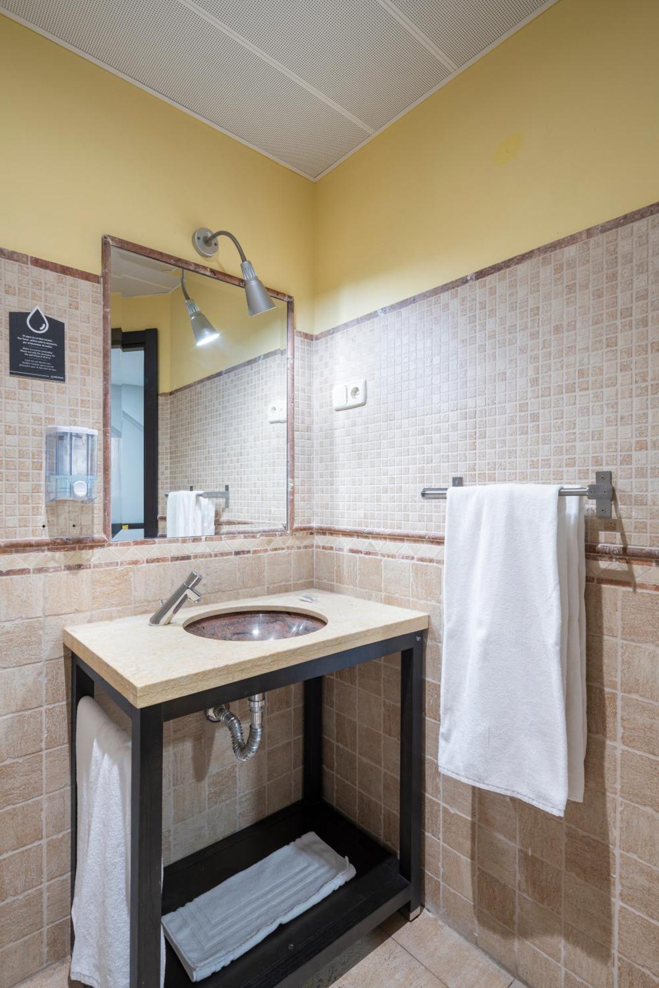 Hotel Alda Borox エクステリア 写真